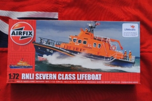 Airfix A07280  RNLI SEVERN CLASS LIFEBOAT